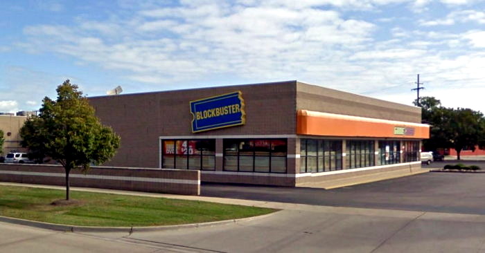 Blockbuster Video - St Clair Shores - 23975 Harper (newer photo)